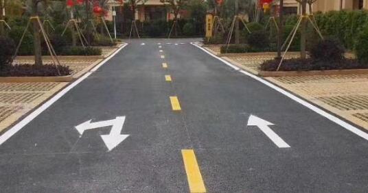 廠區(qū)人行道劃線標準尺寸？